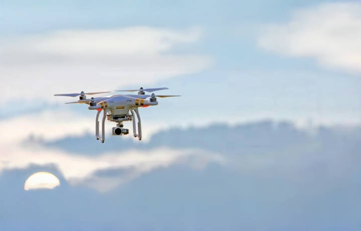 Napredek pri baterijah za drone in energetski učinkovitosti